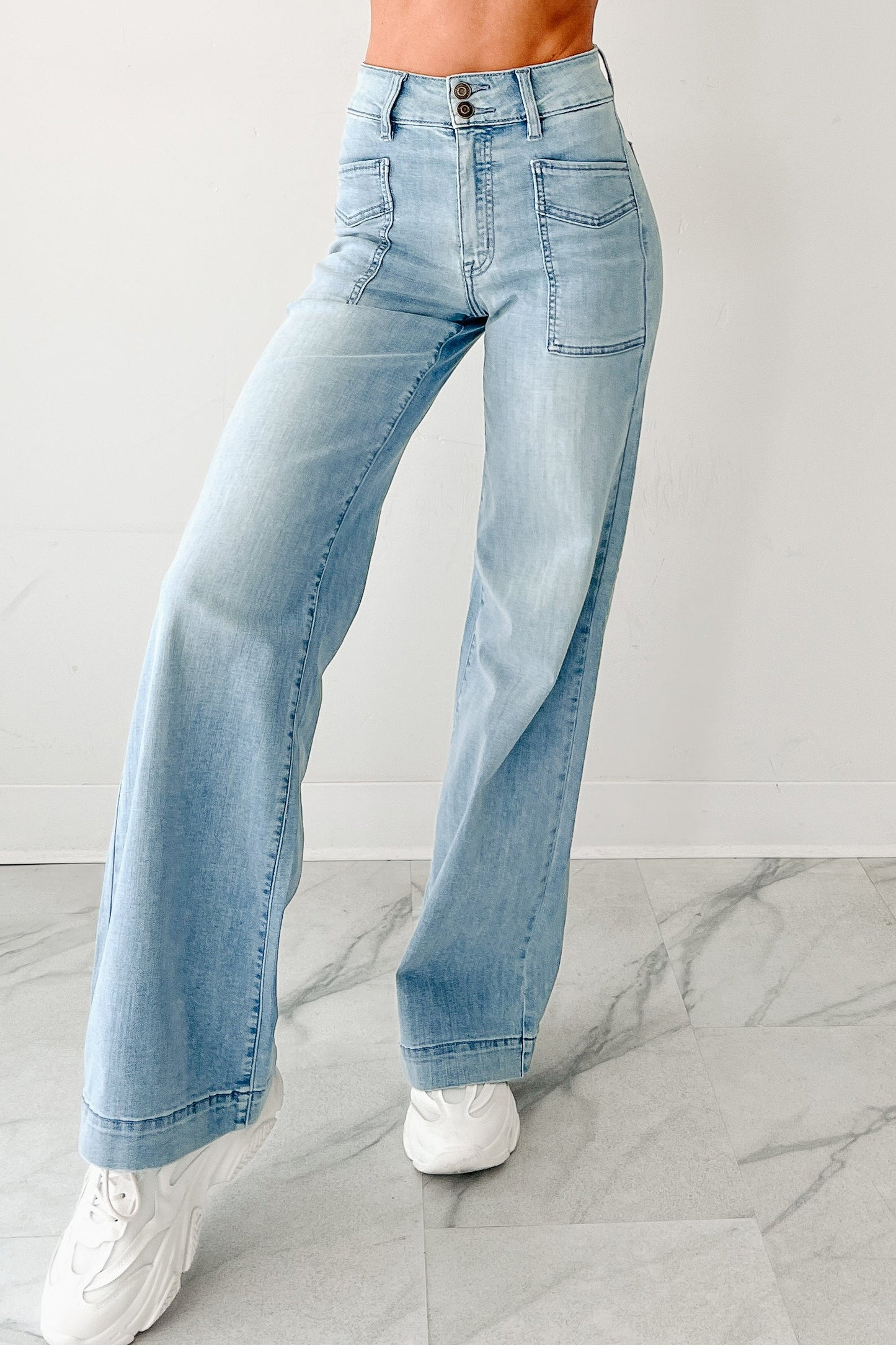 Zella High Rise Wide Leg Eunina Jeans (Medium)
